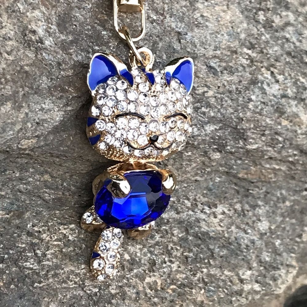 Blue Cat Keychain - Picture 4 of 7